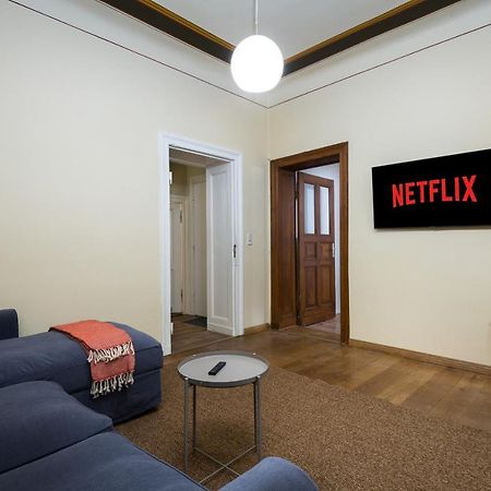 Super Zentral Super Schoener Altbau In Moabit Rostockerstrasse Im Herzen Von Berlin Fuer Bis Zu 6 Personen Eksteriør billede