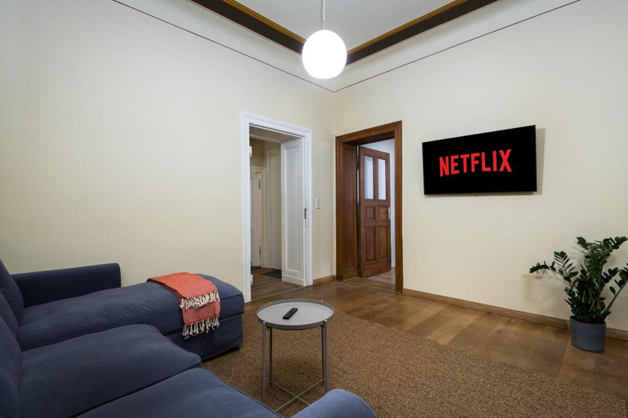 Super Zentral Super Schoener Altbau In Moabit Rostockerstrasse Im Herzen Von Berlin Fuer Bis Zu 6 Personen Eksteriør billede