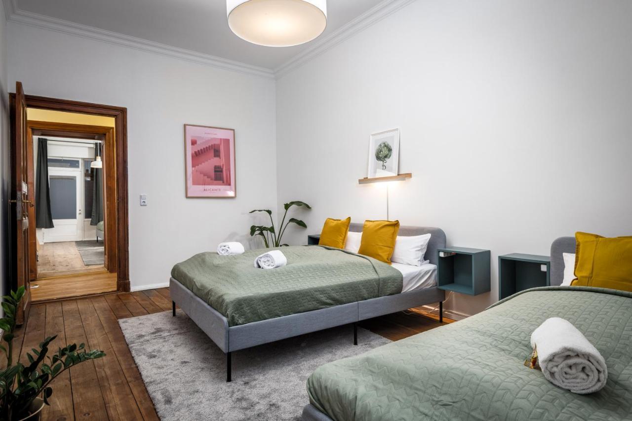 Super Zentral Super Schoener Altbau In Moabit Rostockerstrasse Im Herzen Von Berlin Fuer Bis Zu 6 Personen Eksteriør billede